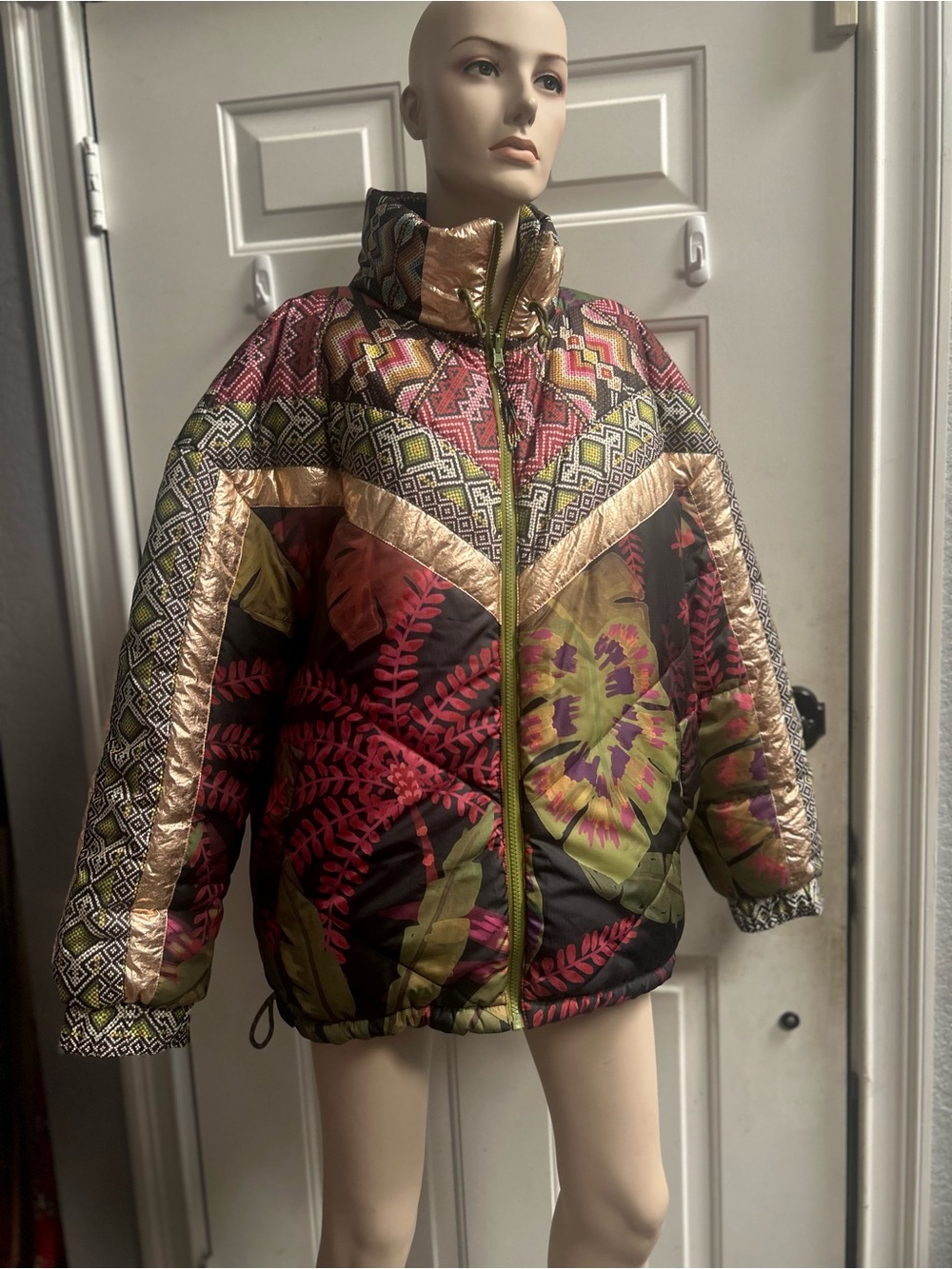 Farm Rio Tropical Rauti Metallic Reversible Quilted Floral Print Puffer Jacket